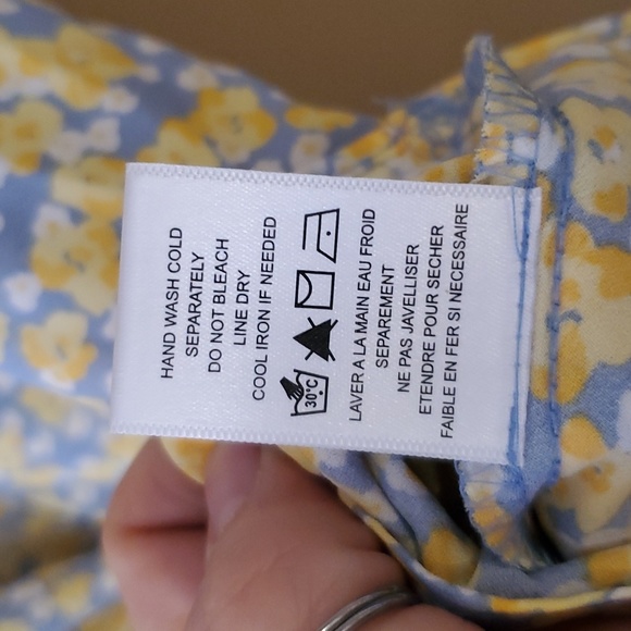 Pleione Sleeveless V-neck Twist Blouse In Dusty Blue Yellow Floral Size XS NWT - Picture 9 of 9